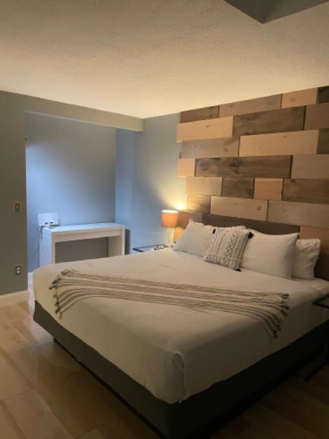 Hotel Rapids Grand Rapids Ngoại thất bức ảnh