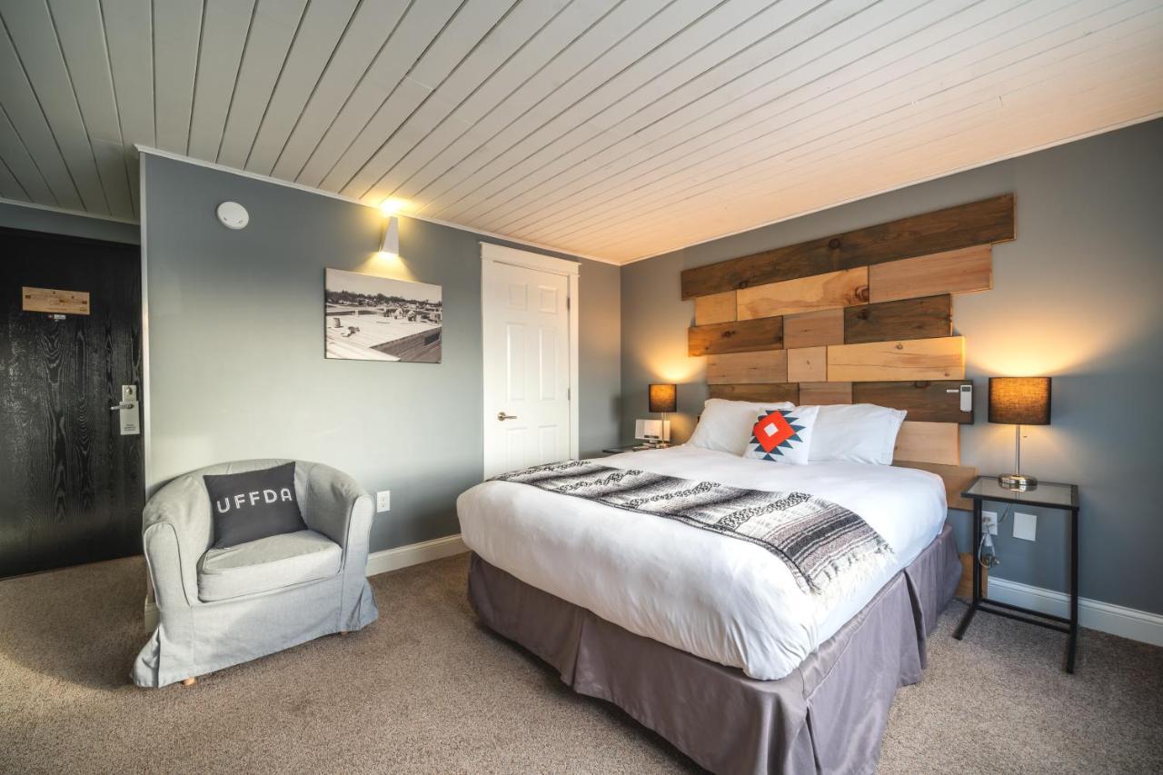 Hotel Rapids Grand Rapids Ngoại thất bức ảnh